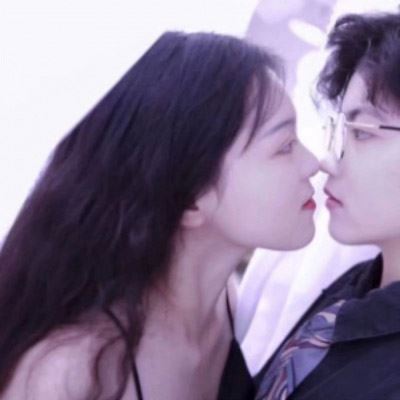 超甜的情侣头像一人一半图片 超甜情侣头像一人一张