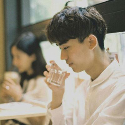 超甜的情侣头像一人一半图片 超甜情侣头像一人一张