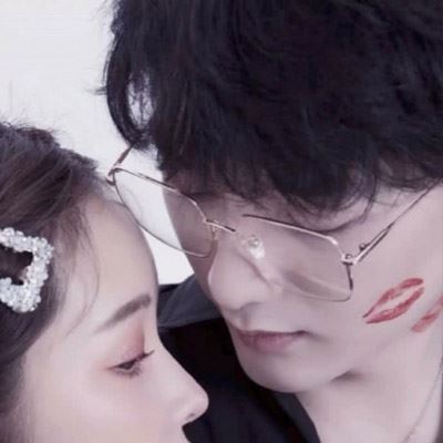 高冷情侣头像一男一女2022年 情侣头像一人一半2022新款个性