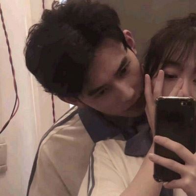 高冷情侣头像一男一女2022年 情侣头像一人一半2022新款个性