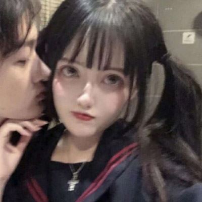 最热情侣头像一人一半 唯美 情侣霸气恩爱头像一人一半