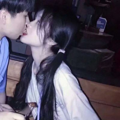 情侣头像真人一人一半高清2022最热双人情侣头像合集 情侣头像真人一人一半2022新款个性