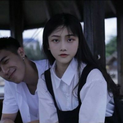 情侣头像真人一人一半高清2022最热双人情侣头像合集 情侣头像真人一人一半2022新款个性