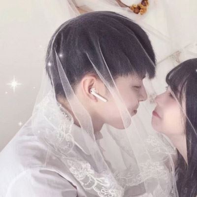 情侣头像真人一人一半高清2022最热双人情侣头像合集 情侣头像真人一人一半2022新款个性