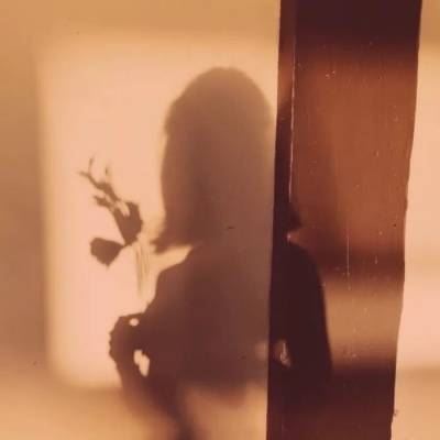 意中人怀中猫情侣头像 意中人情侣头像
