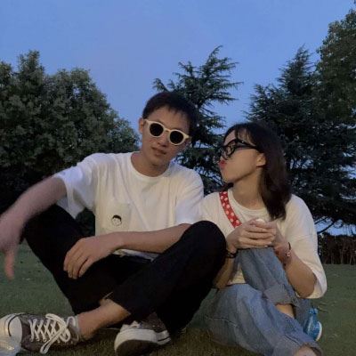 个性到炸裂的一对情侣头像 好看的不易撞双人情侣头像
