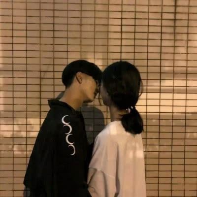 情侣头像背影一对分开 情头 情侣 一人一半背影