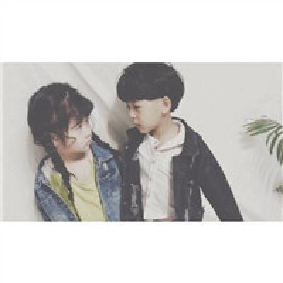 小孩子情侣头像萌萌哒个性一对 情侣小孩子头像超萌一对