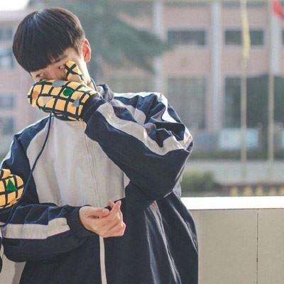 qq情侣头像 学生一人一张 学生专属情侣头像