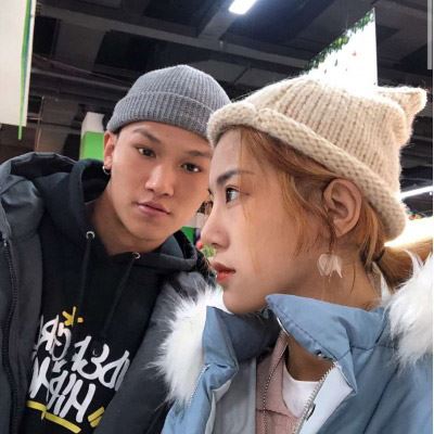 4个人用的情侣头像 4人情侣头像图片