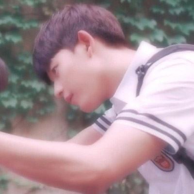 情侣头像学生校服版的一对 学生情侣头像 校服卡通图片