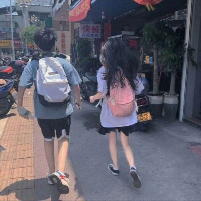 情侣头像学生校服版的一对 学生情侣头像 校服卡通图片