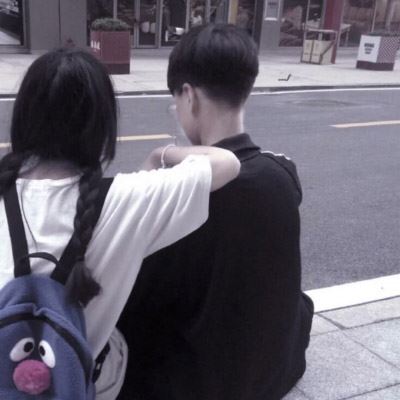 情侣头像学生校服版的一对 学生情侣头像 校服卡通图片