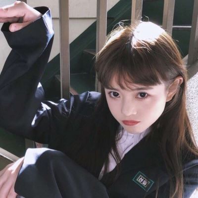 个性干净温柔女头 简单清纯的女生头像