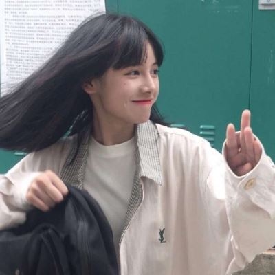 个性干净温柔女头 简单清纯的女生头像