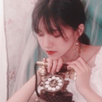 个性干净温柔女头 简单清纯的女生头像
