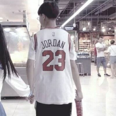 情侣头像真人一人一张分开 情侣头像真人一人一半 分开 个性