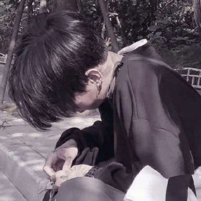 情侣头像背影一男一女一对 情侣背影头像图片一男一女仰望星空