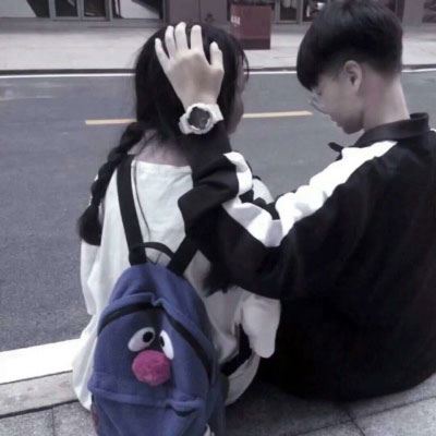 情侣头像背影一男一女一对 情侣背影头像图片一男一女仰望星空