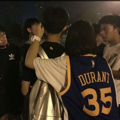 情侣头像背影一男一女一对 情侣背影头像图片一男一女仰望星空
