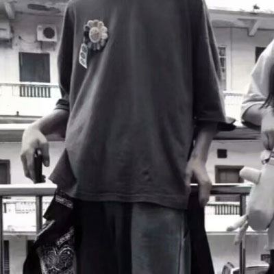 情侣头像不漏脸 情侣头像不露脸一人一半