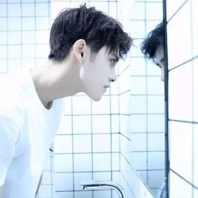 抖音同款头像情侣 抖音最近很火的情侣图 头像