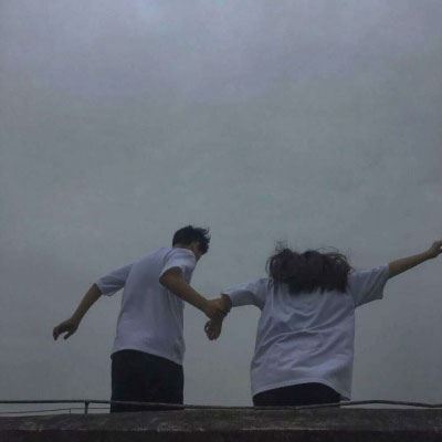 文艺范情侣头像一人一张 文艺情侣头像一对