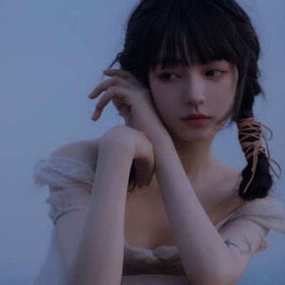 唯美蓝色系女生头像 个性 好看的头像图片小清新 女生 淡蓝色