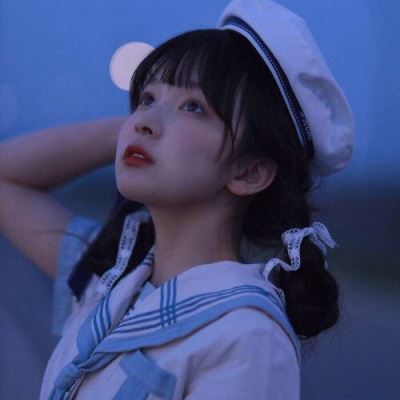 唯美蓝色系女生头像 个性 好看的头像图片小清新 女生 淡蓝色