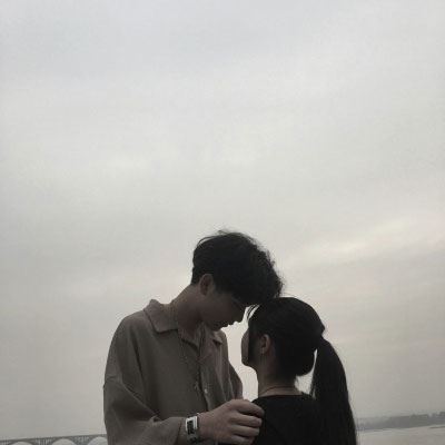 情侣头像背影一对分开 唯美背影情头一男一女分开