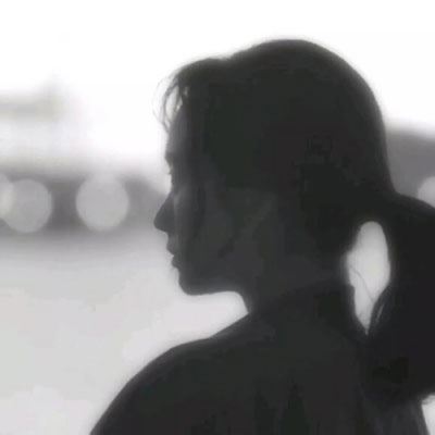 情侣头像背影一对分开 唯美背影情头一男一女分开