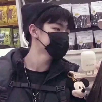 情侣头像 低调不容易被看出来 看起来格调很高的情侣头像