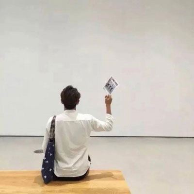 看起来毫无关系的情侣头像 情侣头像另一半不是人的