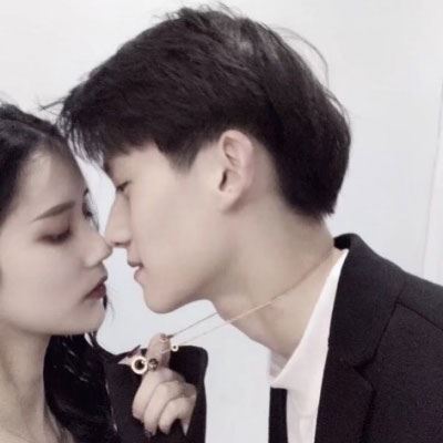 超甜情侣头像一人一半 超甜情侣头像一人一张