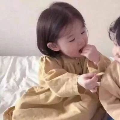 小孩情侣头像超萌一对 左一右 个性真人 情侣头像卡通呆萌一对 左一右