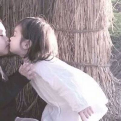 小孩情侣头像超萌一对 左一右 个性真人 情侣头像卡通呆萌一对 左一右