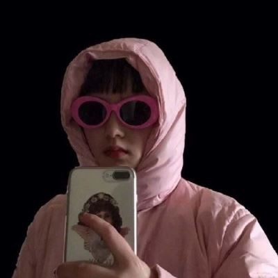 戴墨镜沙雕女头像 网红头像沙雕眼镜