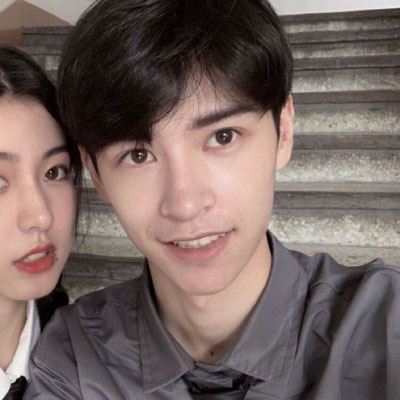 学生QQ情侣头像 韩国流行的情侣头像
