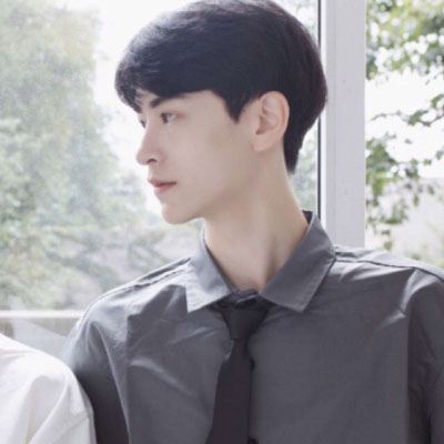 学生QQ情侣头像 韩国流行的情侣头像