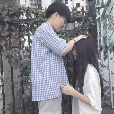 情侣头像真人一人一半分开霸气 情侣头像真人一人一半分开不明显