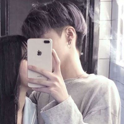 两个人的情侣头像一对两张 情侣图片一张图两个人