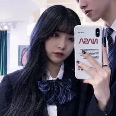 两个人的情侣头像一对两张 情侣图片一张图两个人