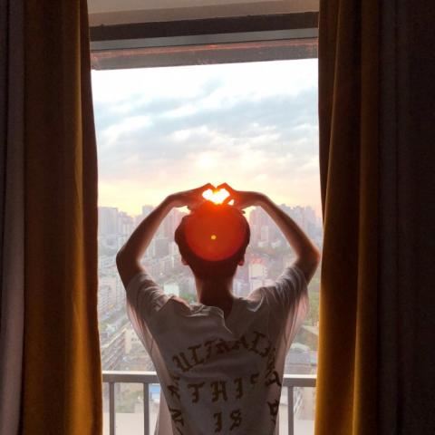 情头 单人 一人一半 情头真人单人一人一张