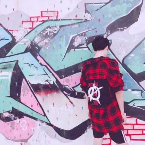 情头 单人 一人一半 情头真人单人一人一张