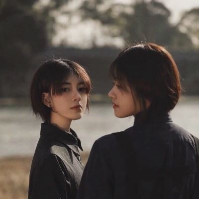 ins超火的闺蜜头像一对两人 情侣头像ins双人