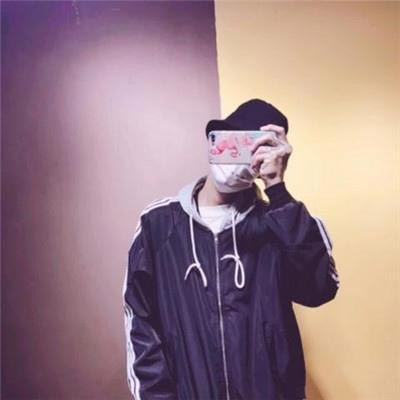 情头韩系一人一张分开 情头一对两张分开个性