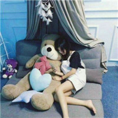 坐在草坪上女生头像背影 坐着的情侣头像