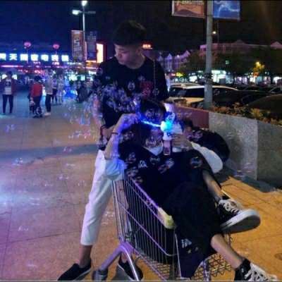 情侣头像虐狗专用 超级虐狗的情侣头像一人一张