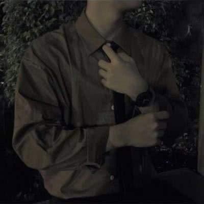 情侣头像身体部位一人一半 情侣头像 一男一女情头部位
