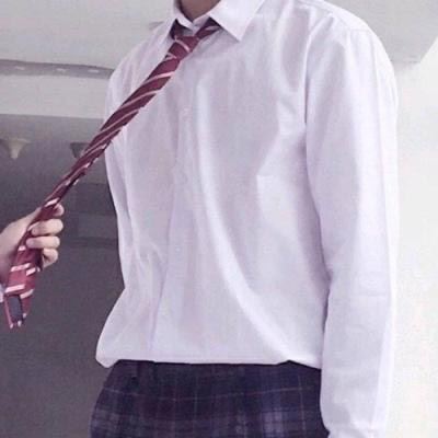 情侣头像身体部位一人一半 情侣头像 一男一女情头部位